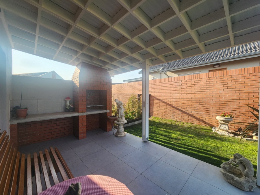 3 Bedroom Property for Sale in Dormehls Drift Western Cape